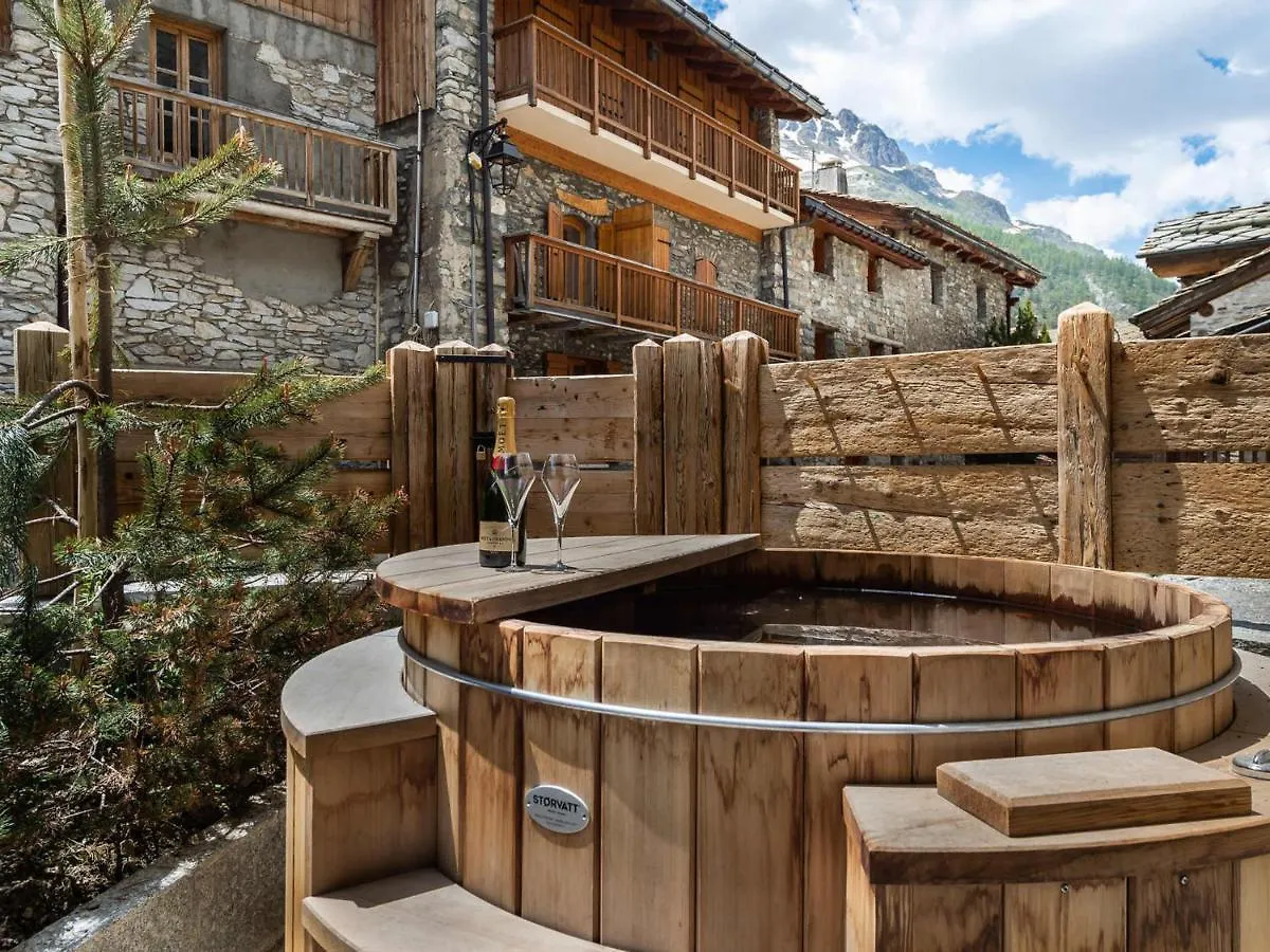 Apartment Appartement Luxueux Avec Spa Nordique Et Hammam Au Coeur De Val D'Isere - Fr-1-567-6